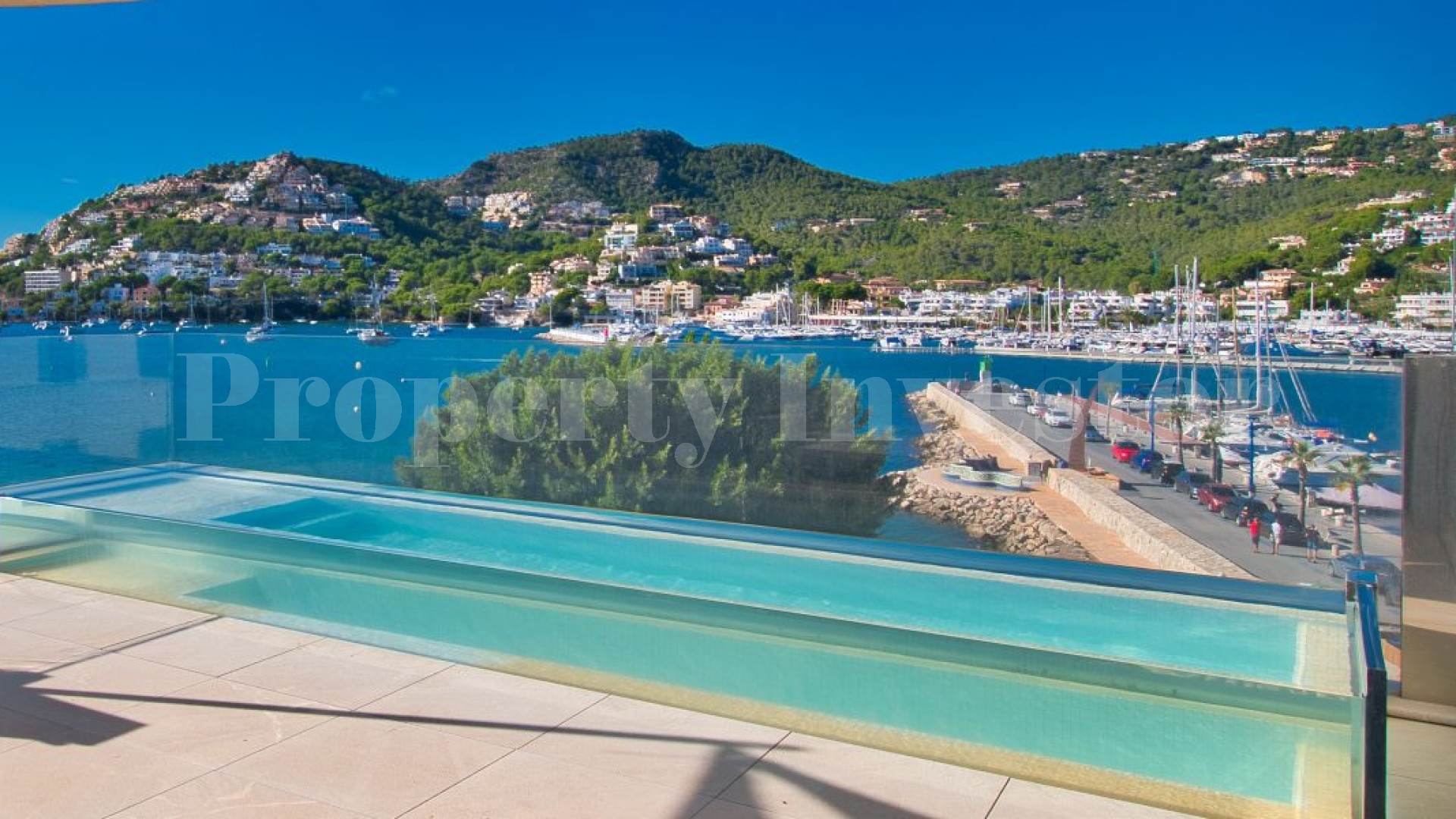 Modern 5 Bedroom Sea View Townhouse in the Centre of Port Andratx