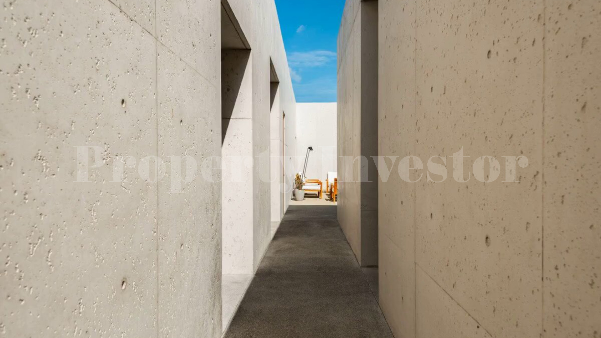 3 Bedroom Luxury Waterfront Designer Villa for Sale in Silly Creek, Providenciales, Turks & Caicos