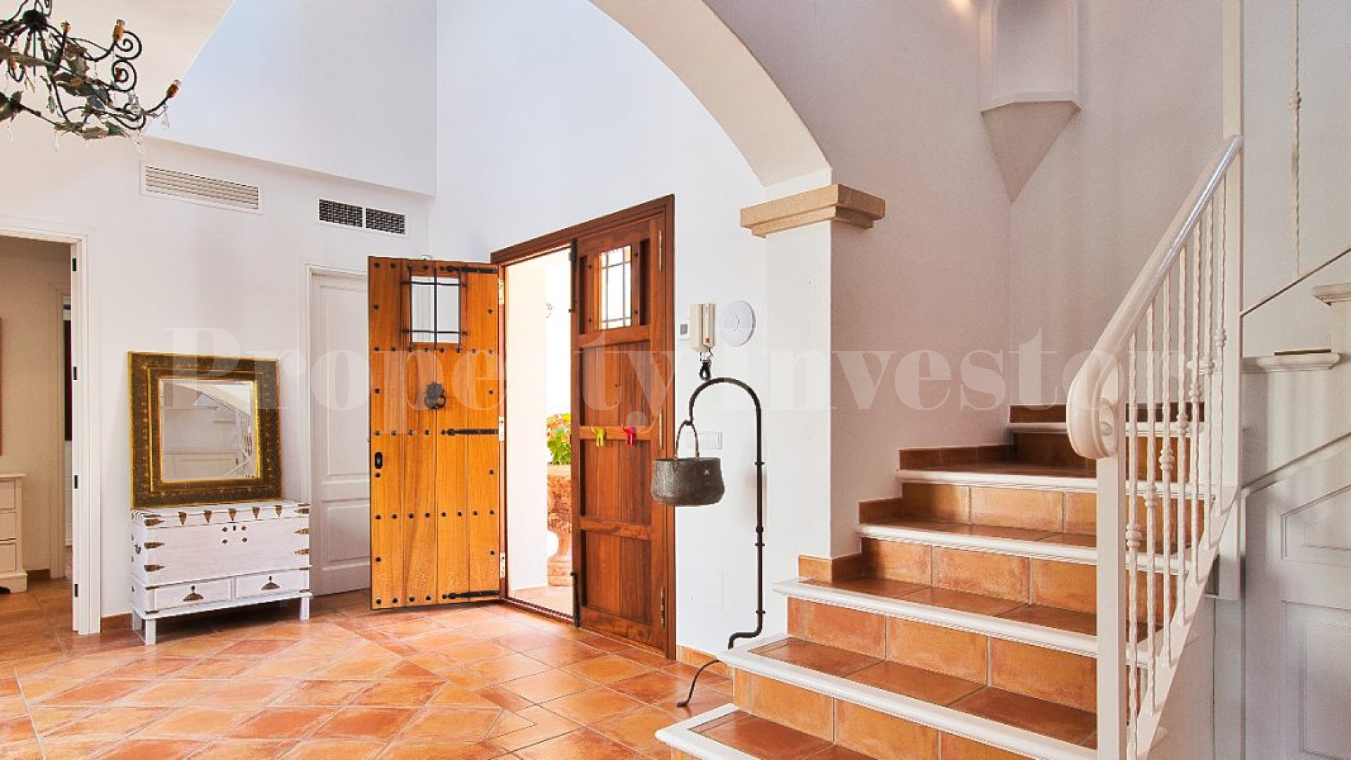 2 традиционно средиземноморские виллы с видом на море в Нуэва Санта Понса, Майорка