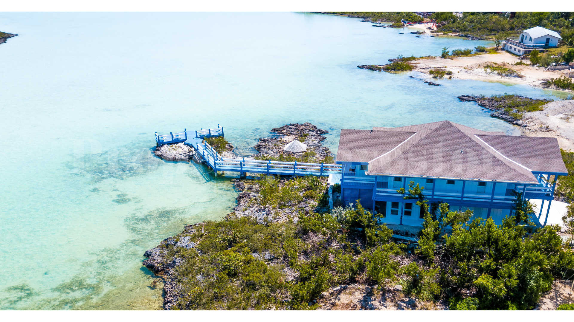 Charming 3 Bedroom Residence on Chalk Sound, Turks & Caicos