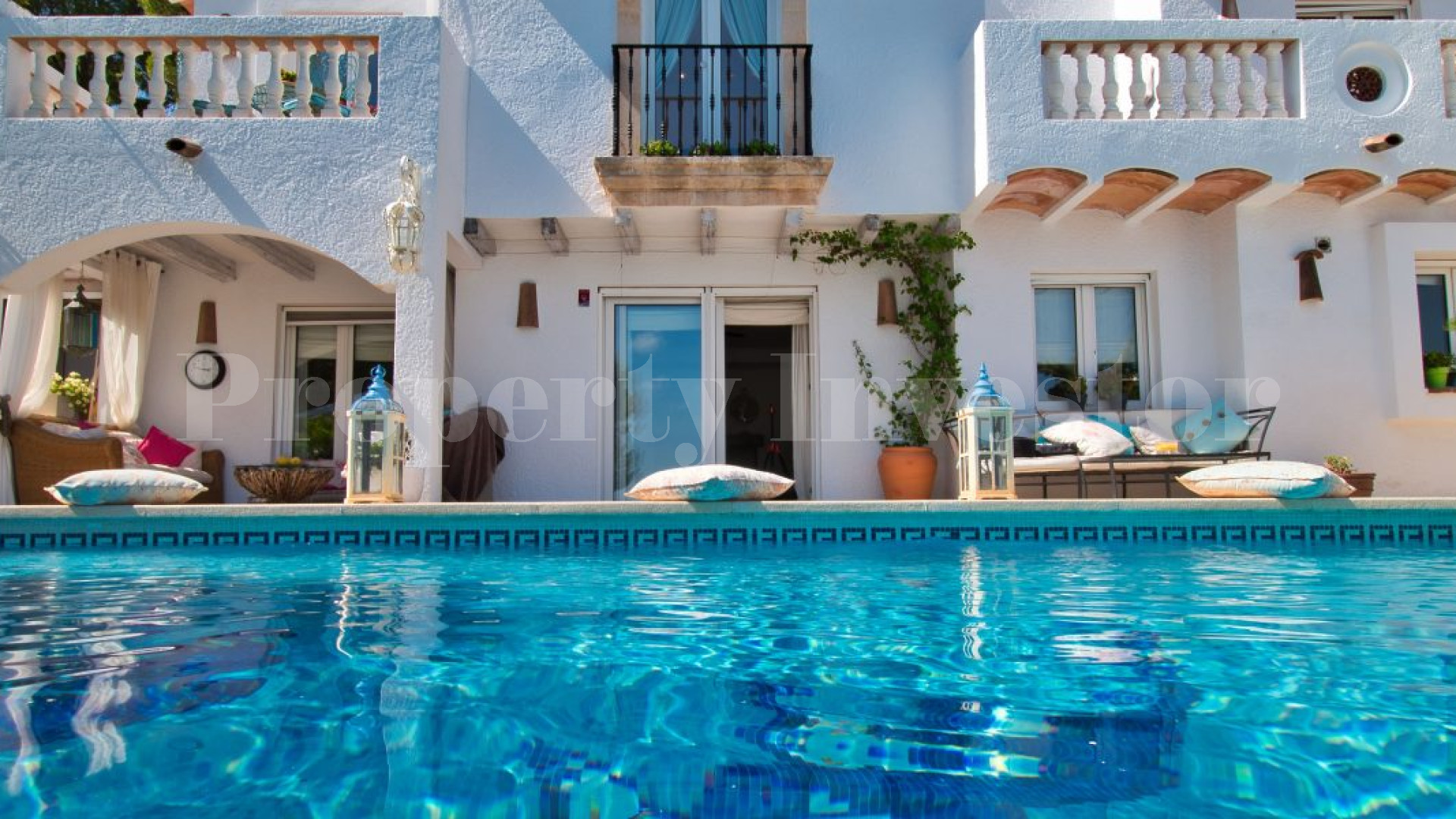 6 Bedroom Mediterranean Villa with Guest House Within Walking Distance to the Port
