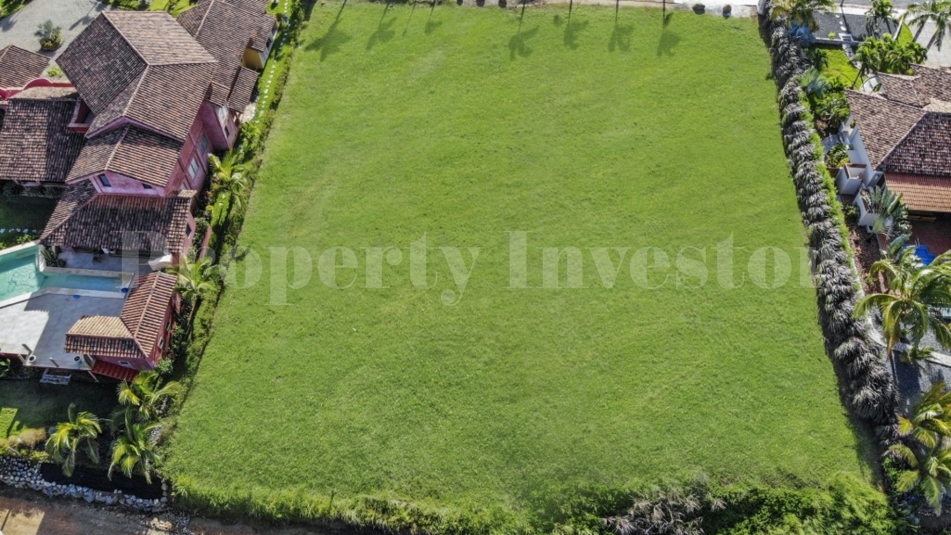 Exclusive 1,409 m² Beachfront Lot for Sale in Pedasi, Panama