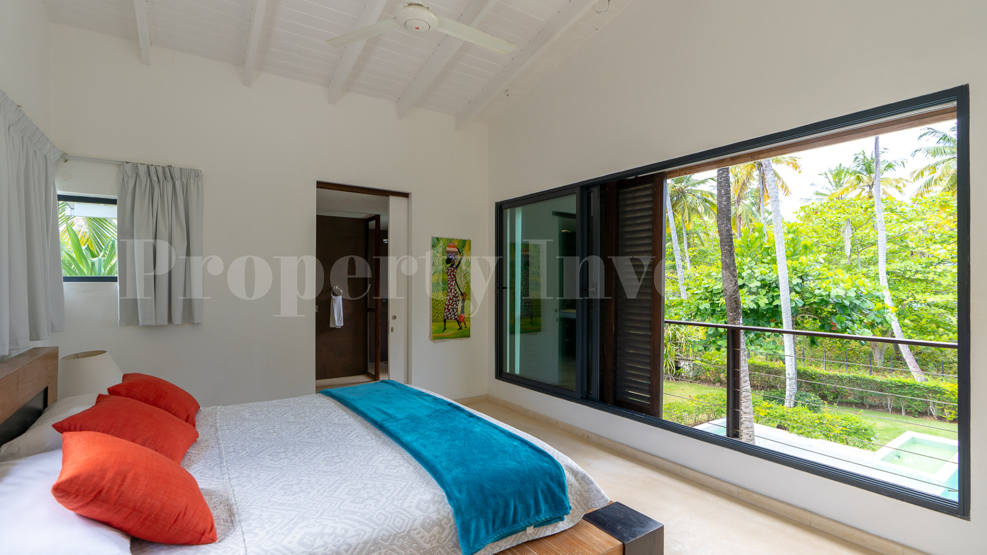 Modern 4 Bedroom Pool Villa for Sale in Playa Bonita, Dominican Republic