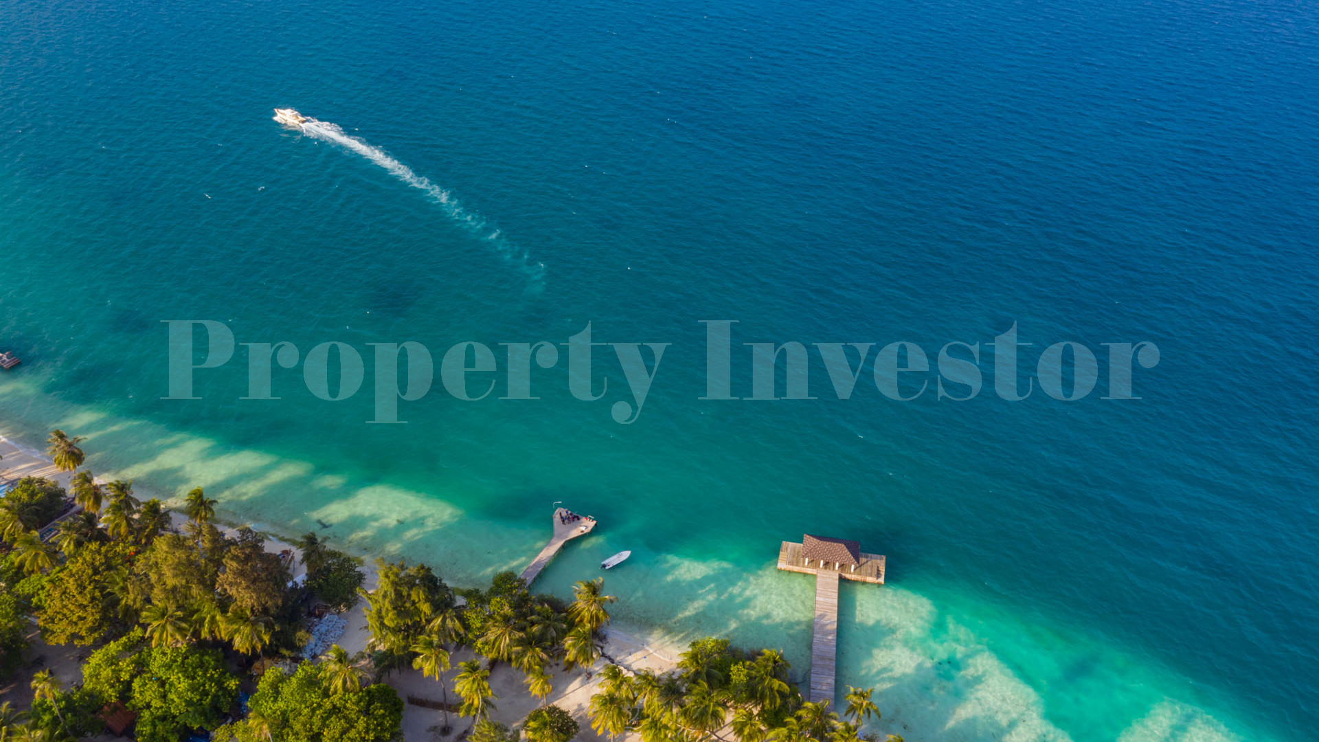 Продается роскошный островной отель на 60 вилл на Мальдивах