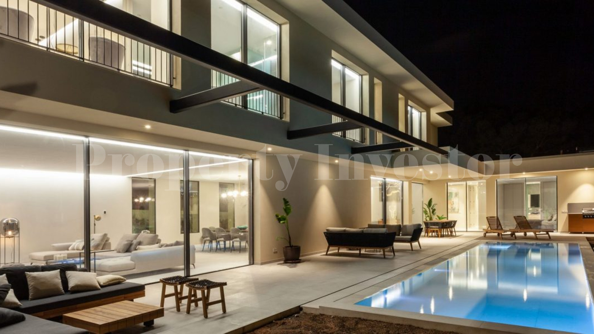 Modern 4 Bedroom Luxury Villa in Popular Residential Area of Santa Ponsa