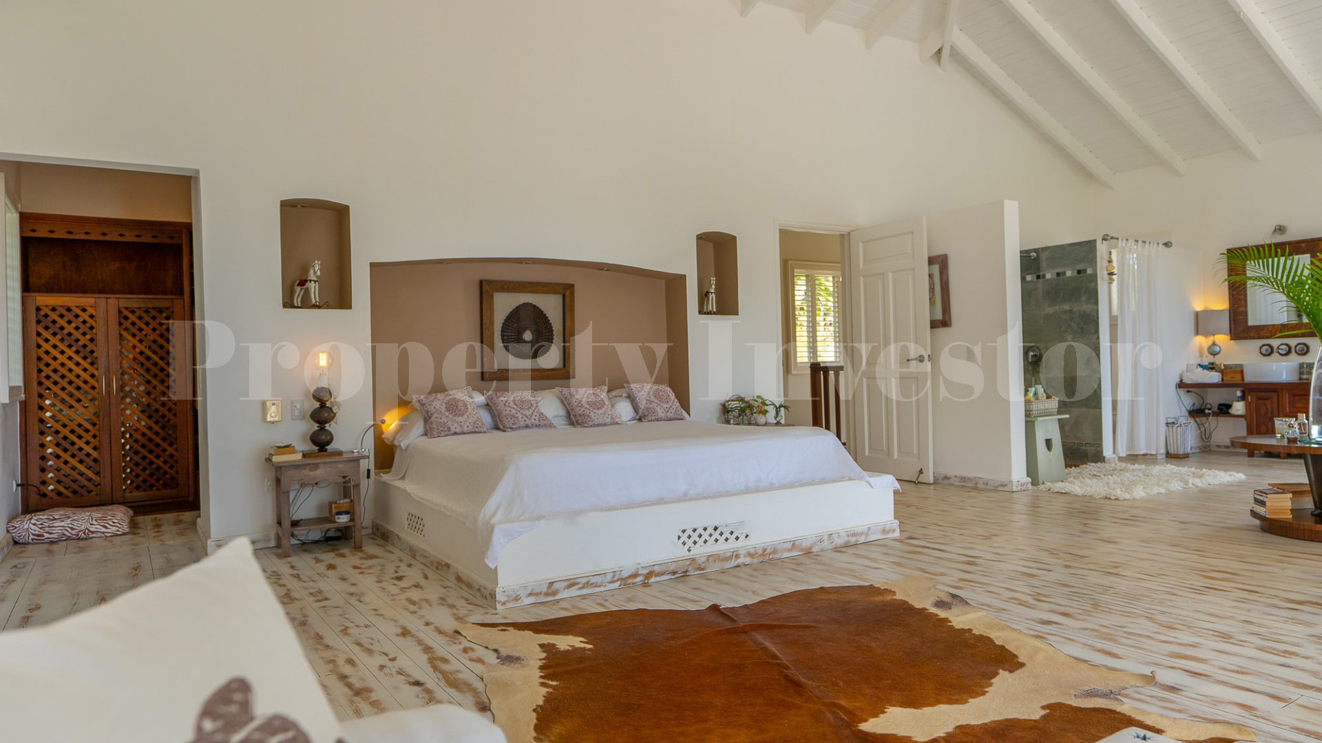 Magnificent 5 Bedroom Private Colonial Style Beachfront Villa for Sale in La Esperanza, Las Terrenas