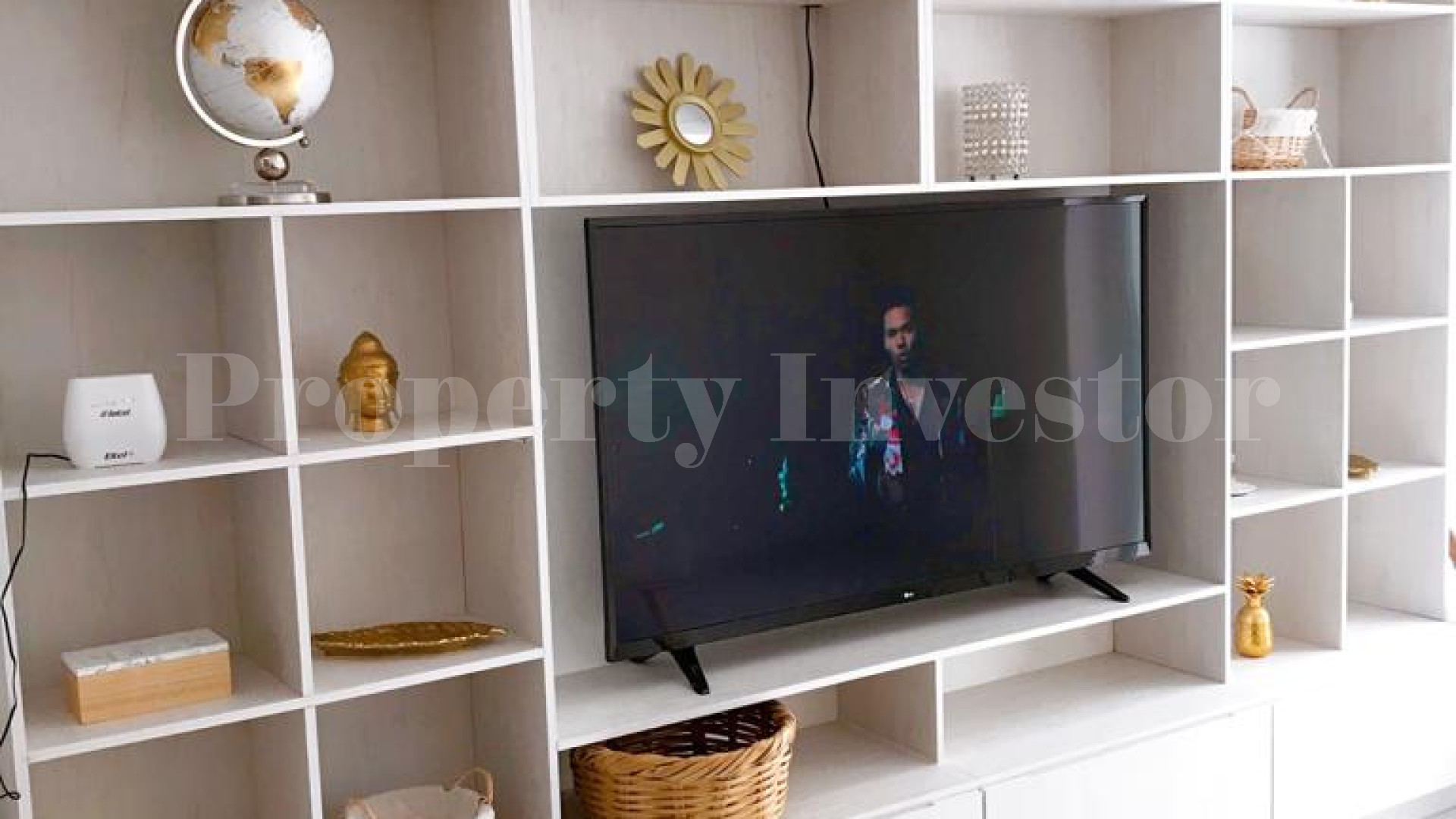 Chic Upgraded 3 Bedroom Colonial Home for Sale in Merida