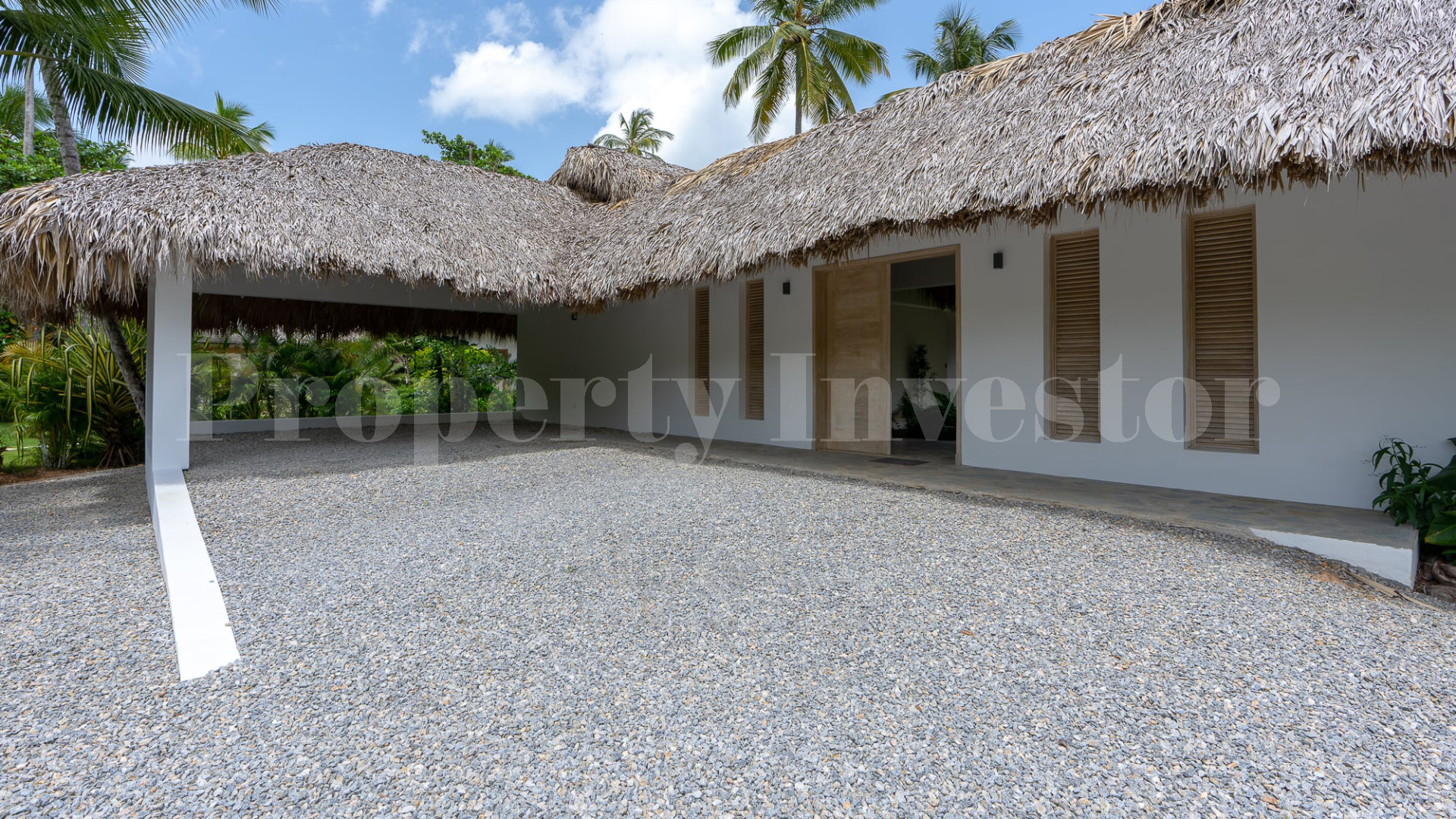 Beautiful 5 Bedroom Luxury Beachfront Villa for Sale at Playa Coson, Las Terrenas