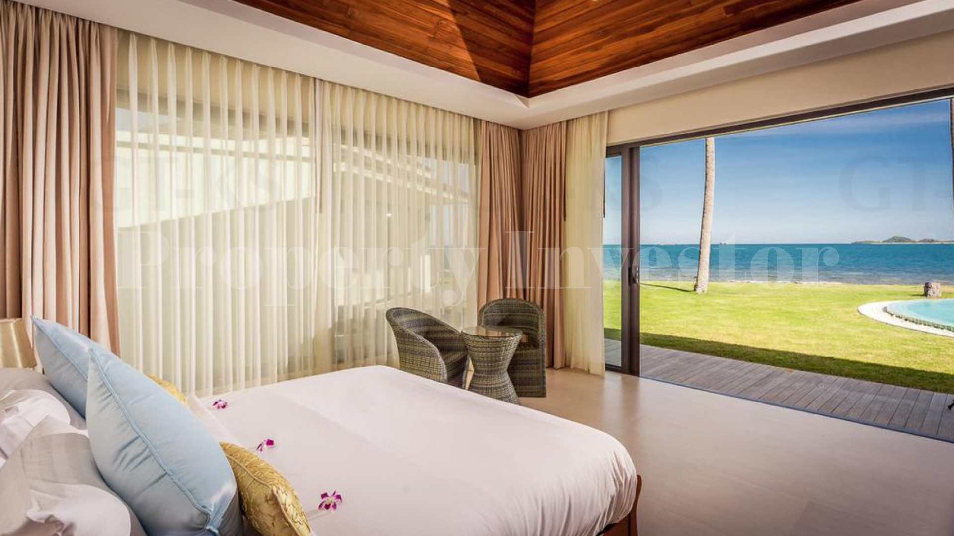 Stunning 4 Bedroom Modern Beachfront Villa with Private Beach Access for Sale in Koh Samui, Thailand