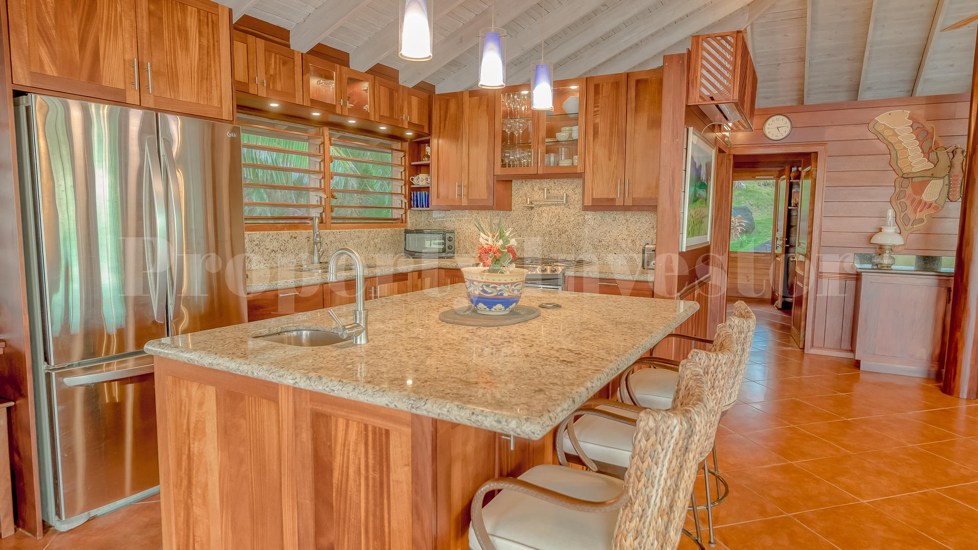 Fabulous 4 Bedroom Private Island Residence for Sale in Guanaja, Honduras