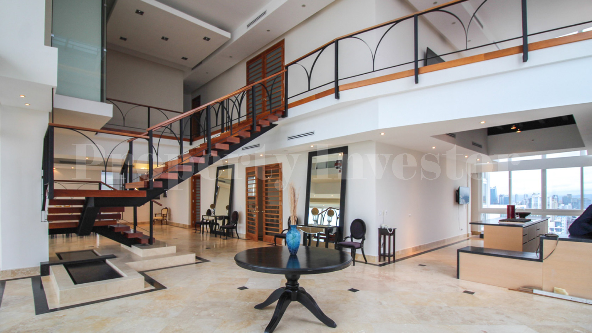 Exceptional 4 Bedroom Two-Storey Luxury Penthouse with Impressive Ocean Views for Sale in Coco del Mar, Panama