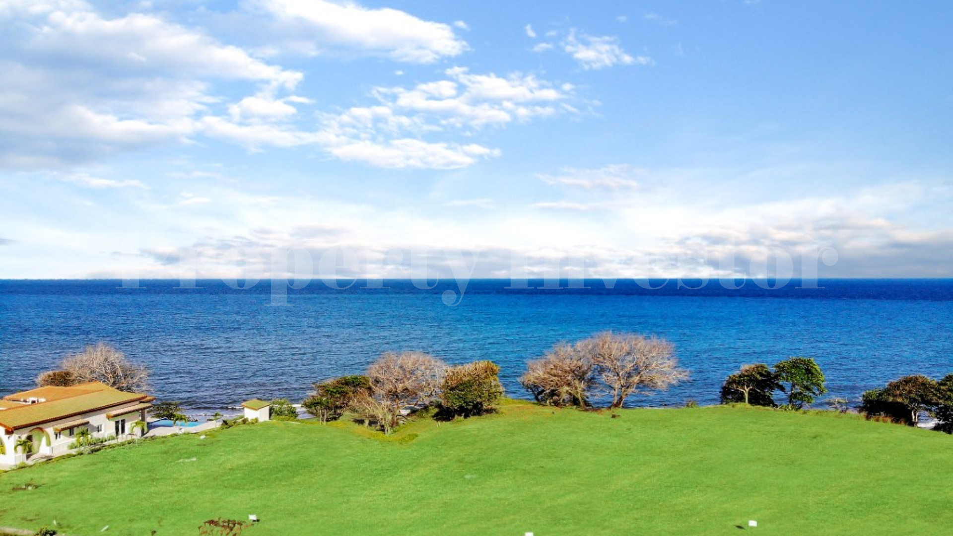 Gorgeous 1,576 m² Beachfront Freehold Lot for Sale in Pedasi, Panama