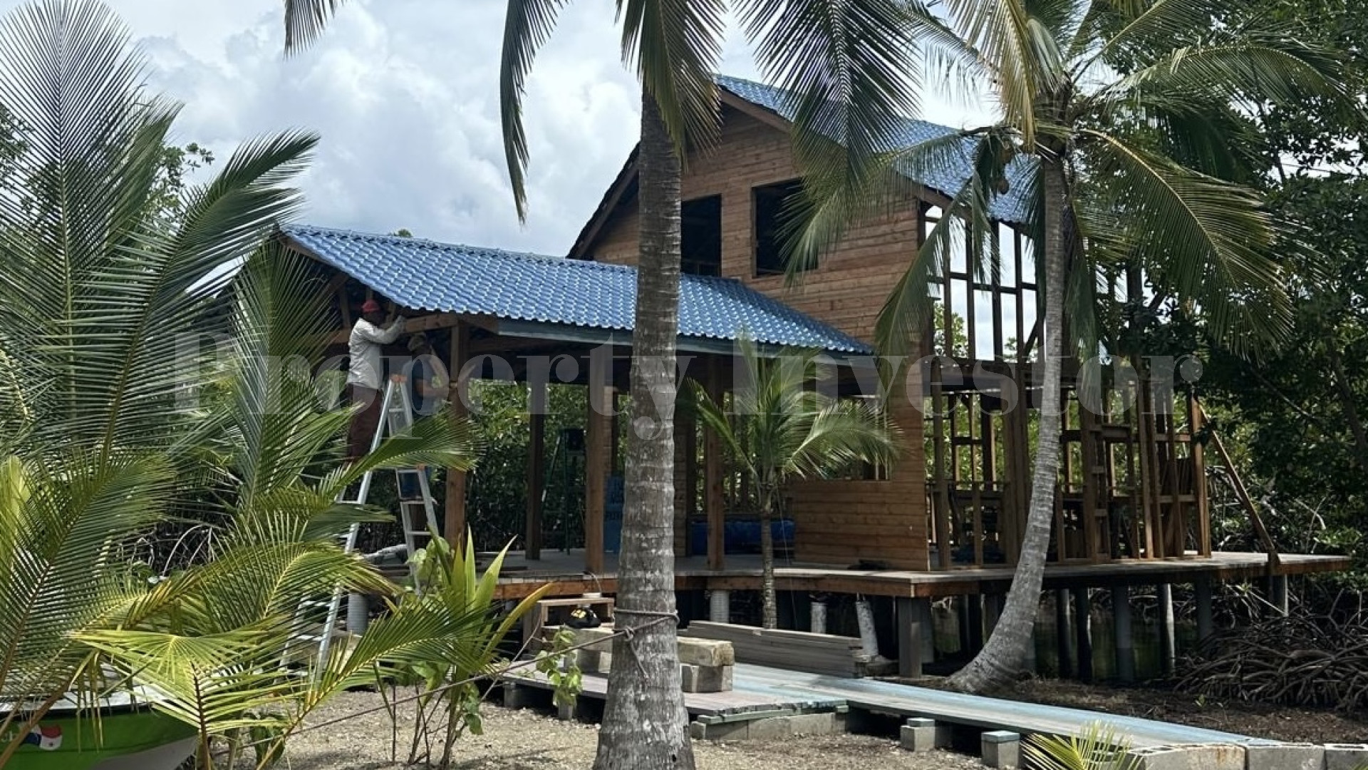 Partially Developed 9,000 m² Private Island with Boats for Sale in Bocas del Toro, Panama