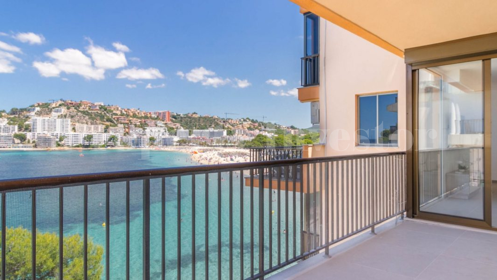 Modern 2 Bedroom Frontline Apartment with Incredible Sea Views in Santa Ponsa