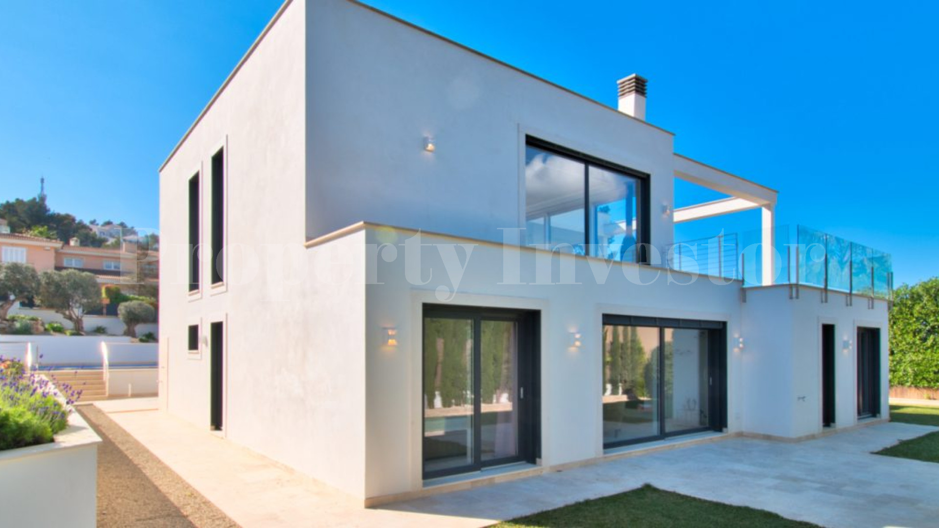 Modern 5 Bedroom Villa with Sea Views in Nova Santa Ponsa