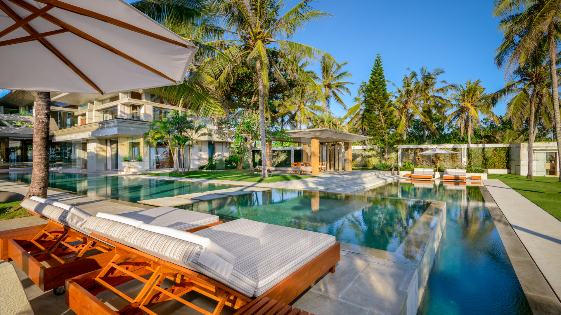 Lavish 8 Bedroom Ultra Luxury Beachfront Estate for Sale in Tabanan, Bali