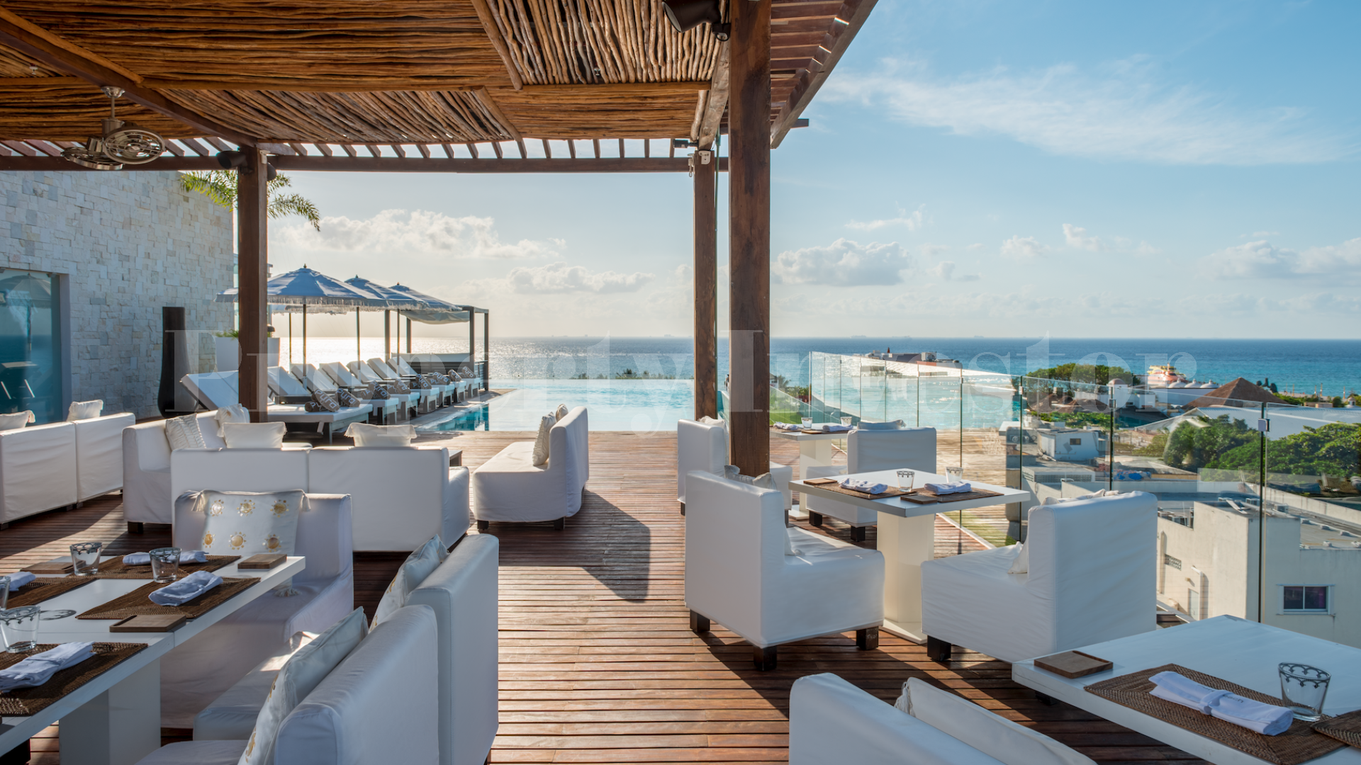 Exclusive 1 Bedroom Boutique Hotel Investment in Playa del Carmen (Unit 397)