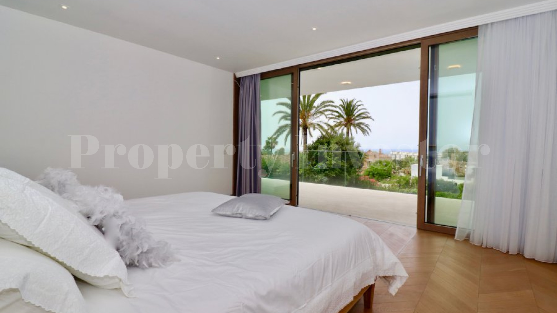 6 Bedroom Designer Villa with Amazing Garden, Pool & Rooftop Terrace in Nueva Andalucia, Marbella
