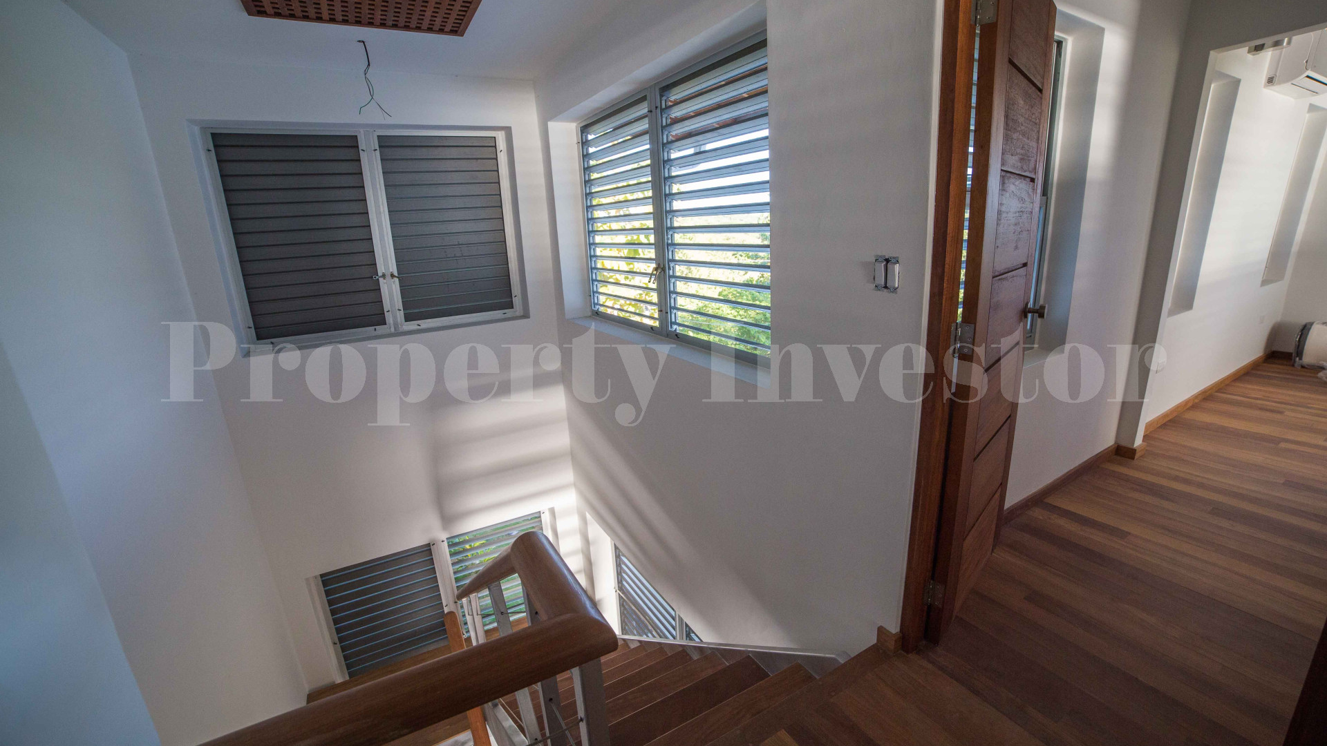 Spectacular 4 Bedroom Luxury Ocean View Home with 360° Panoramic Views for Sale in Playa Venao, Panama