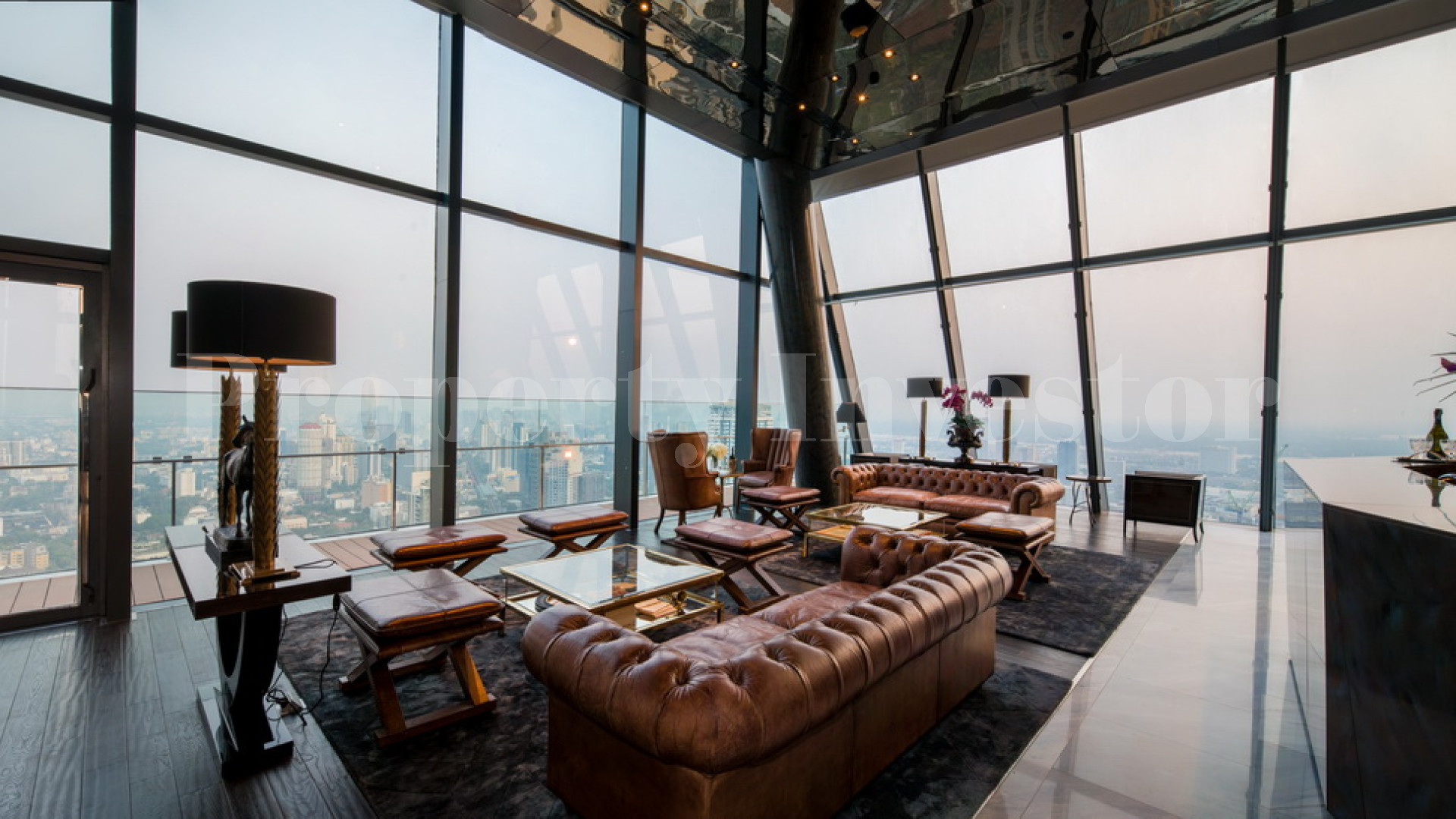 Эксклюзивный ультра роскошный пентхаус-апартамент на 3 спальни в Фром Фонг, Бангкок