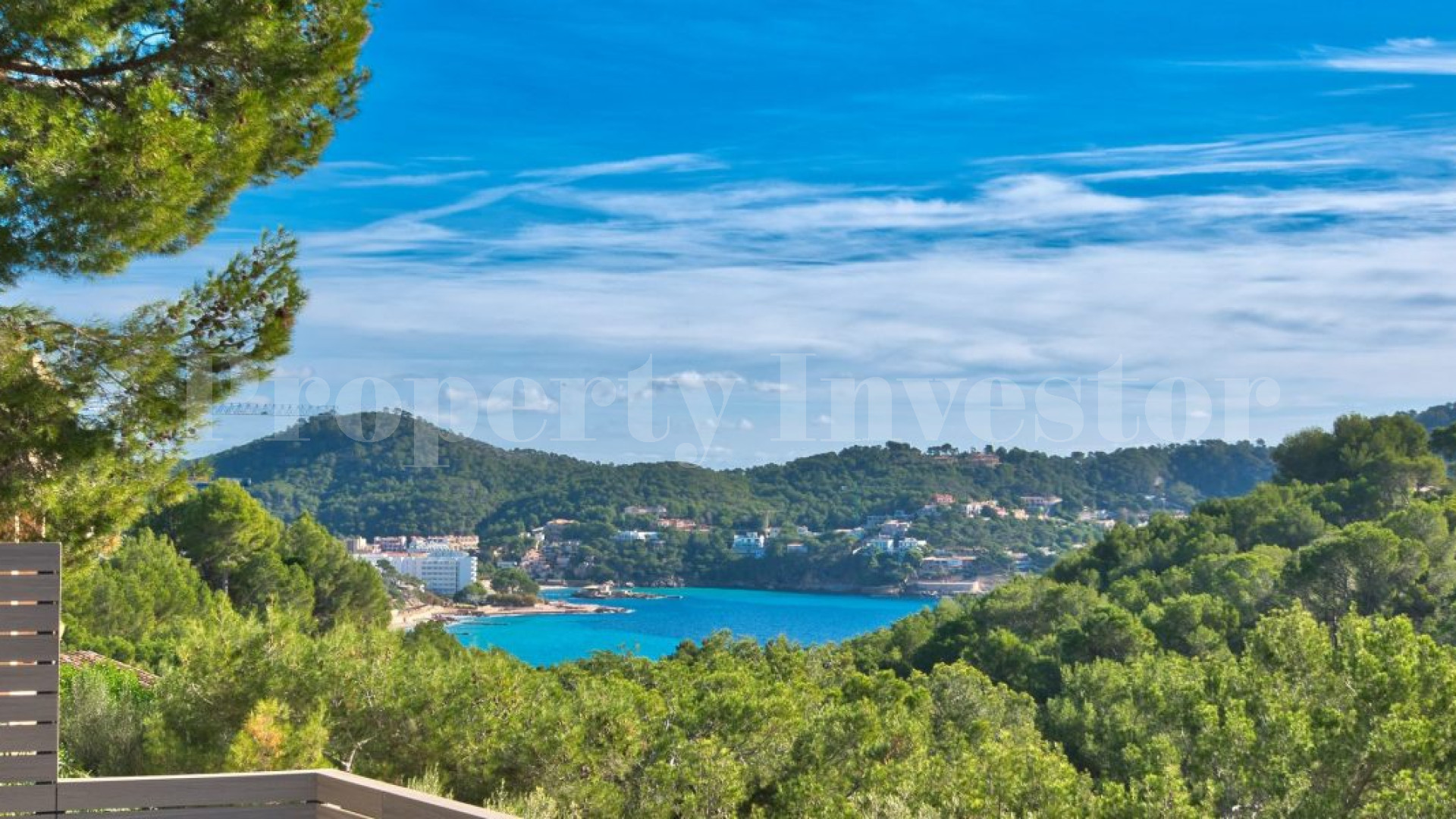 4 Bedroom Mediterranean Sea View Villa in Camp de Mar