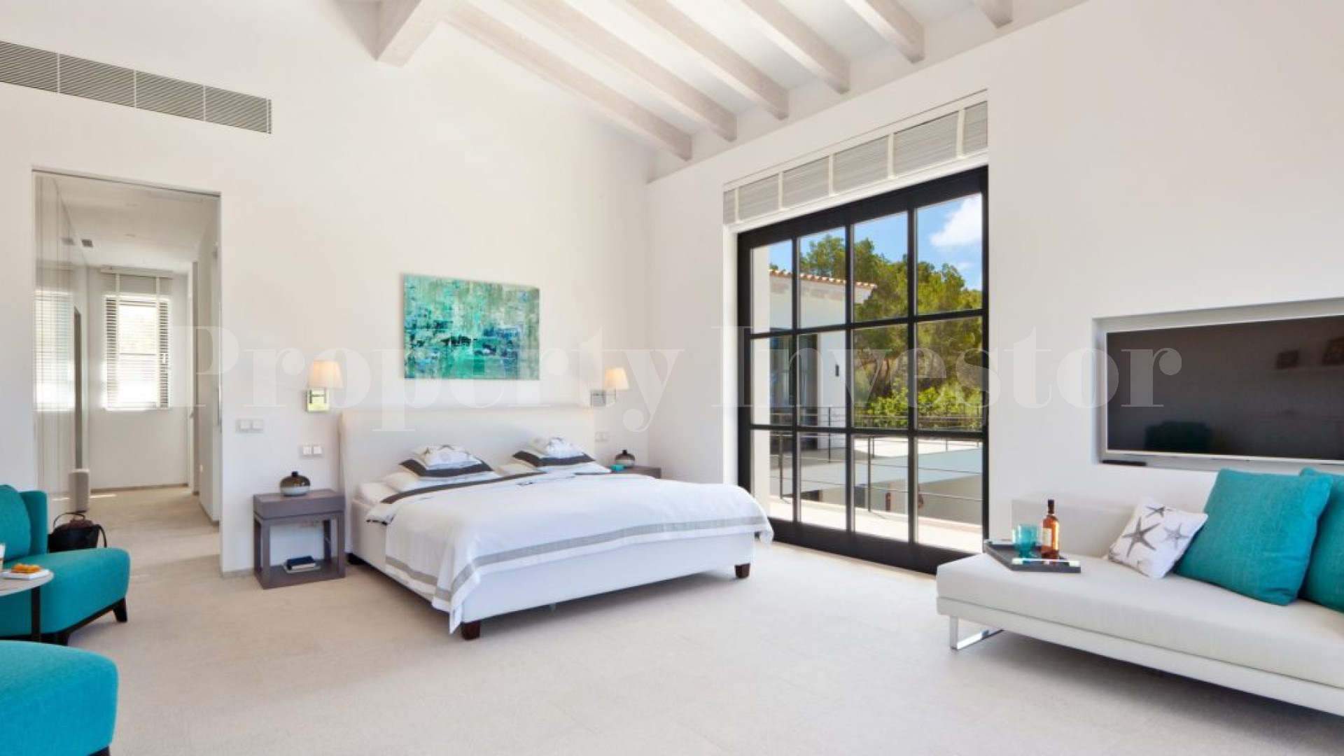 Modern 4 Bedroom Villa with Exclusive Design Concept & Partial Sea Views in Port Andratx