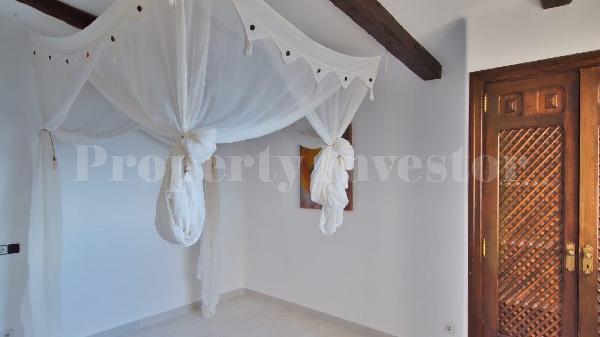 3 Bedroom First Line Apartment in Cala Fornells, Mallorca