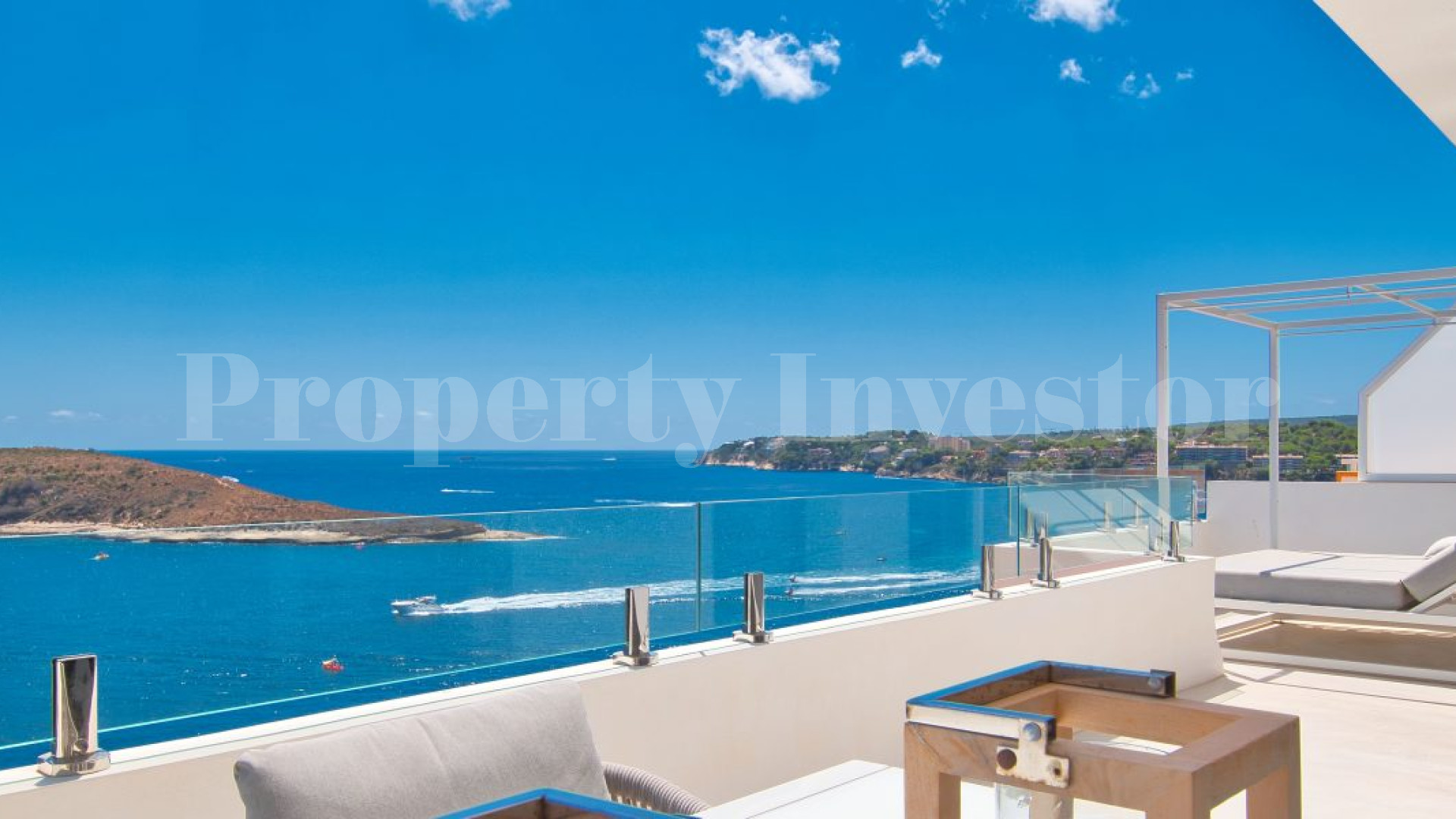 Luxury 2 Bedroom Sea View Apartment on First Line Near Palma