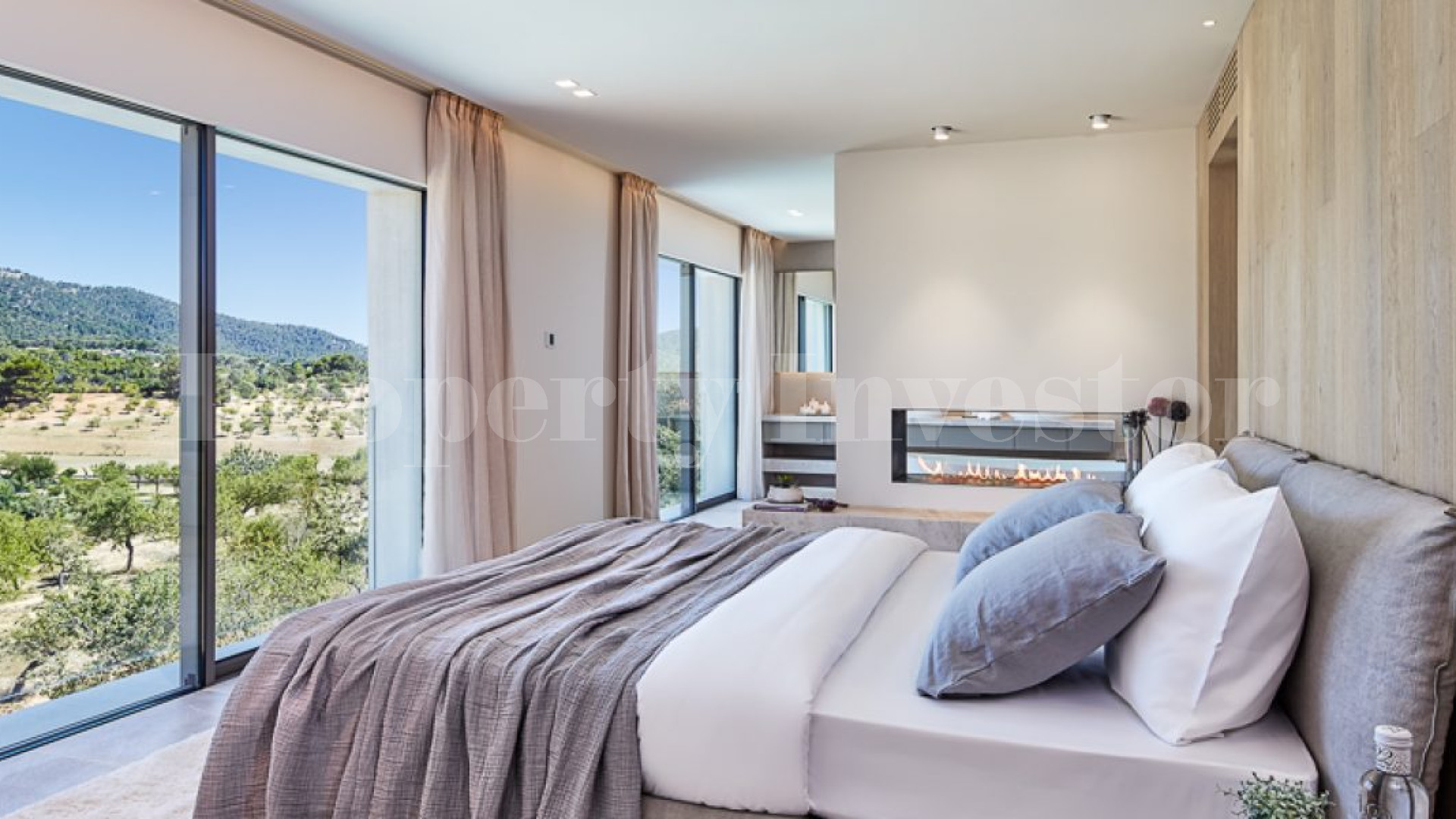 Modern New Build 5 Bedroom Villa with Fantastic Landscape Views in Calvia