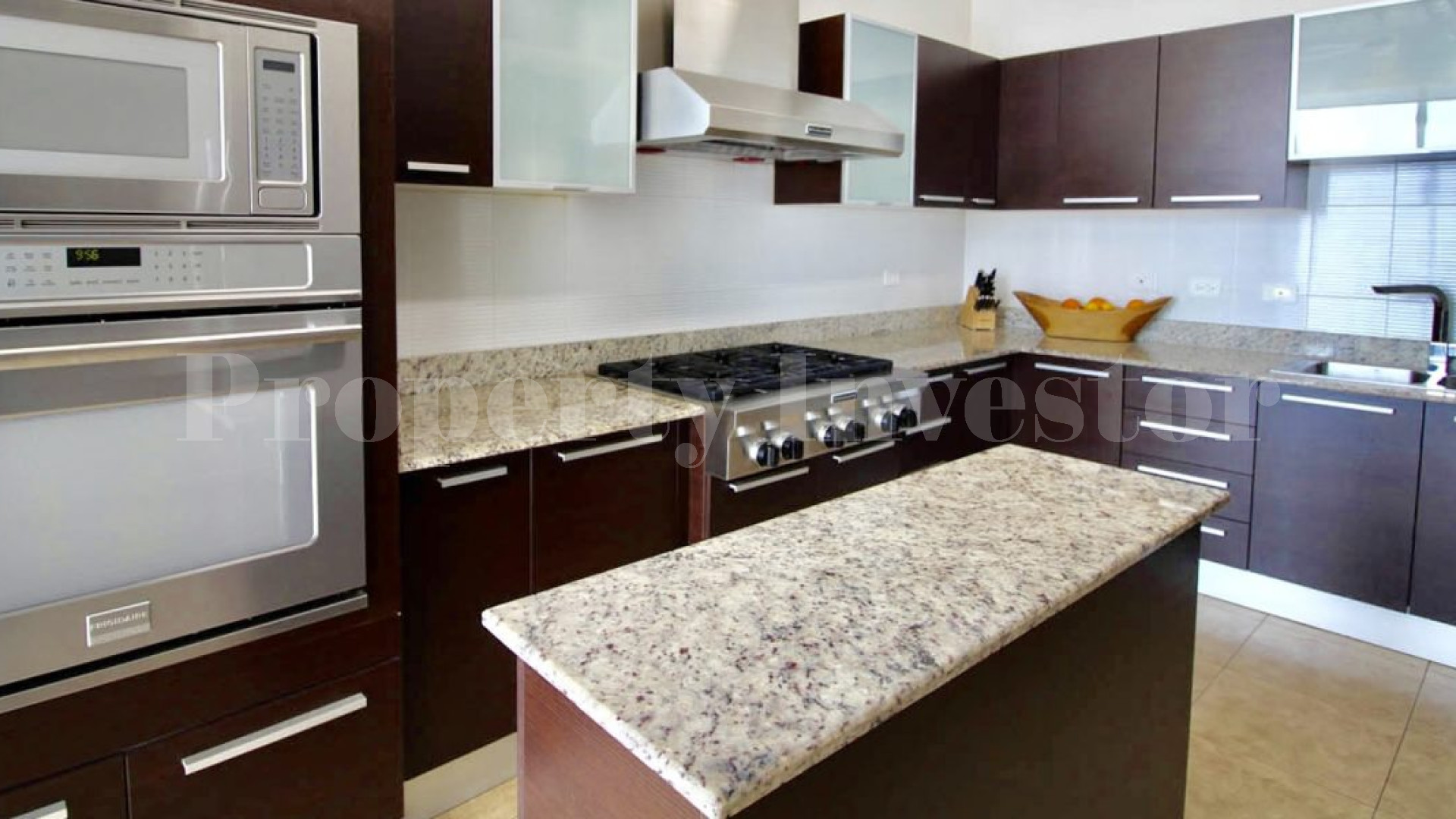 Impressive 4 Bedroom Three-Storey Oceanview Penthouse with Rooftop Pool & Terrace for Sale in Panama City, Panama