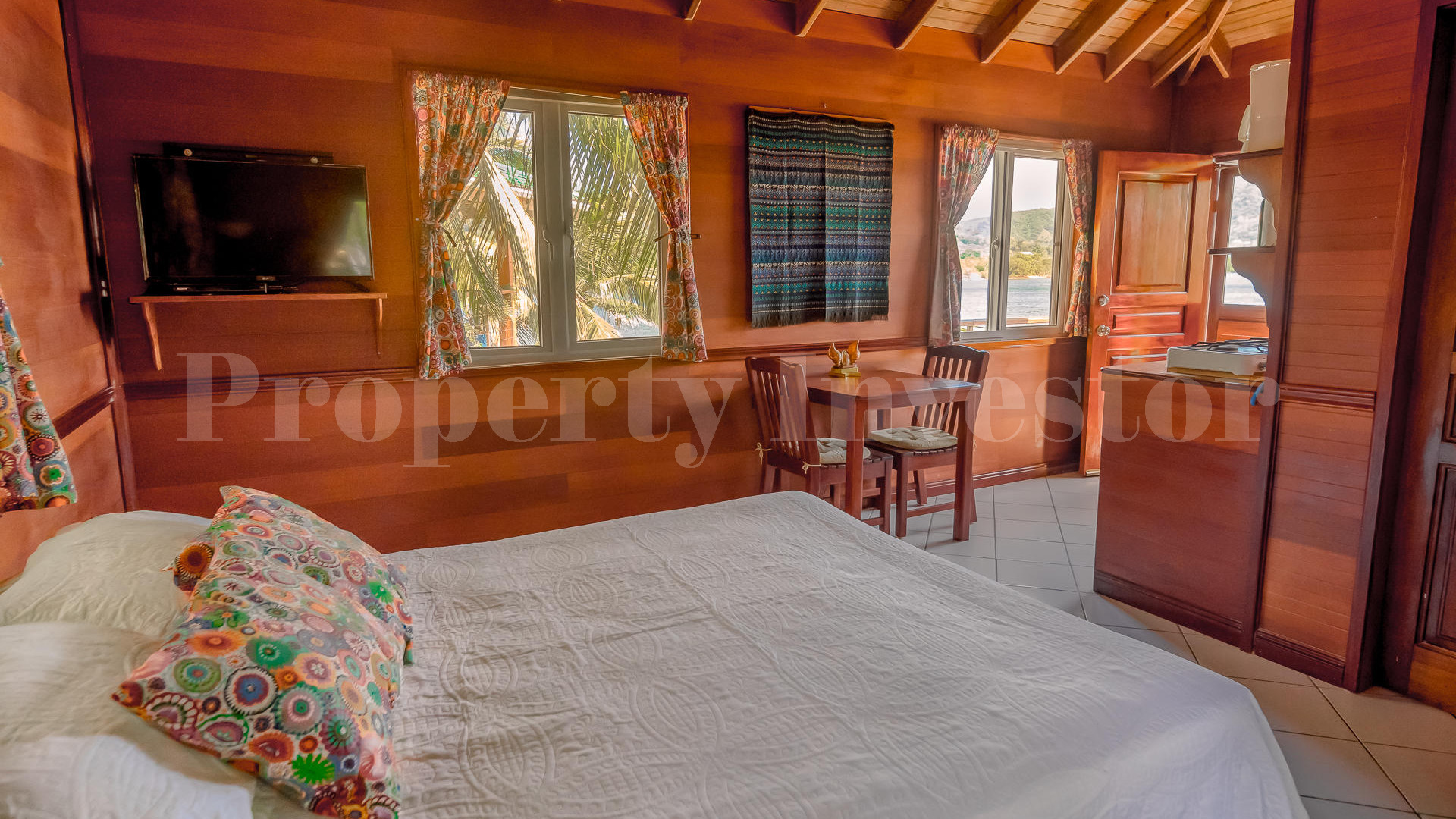 Fabulous 4 Bedroom Private Island Residence for Sale in Guanaja, Honduras