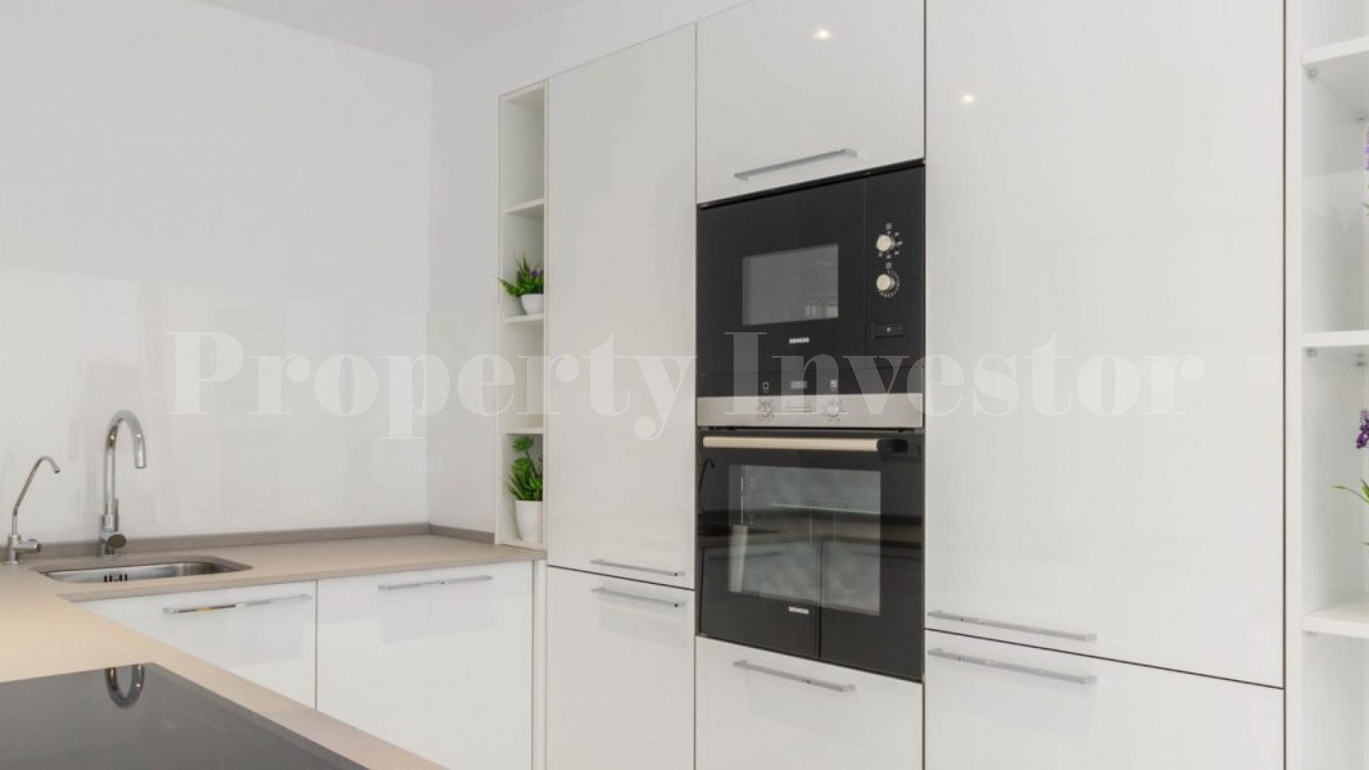 Modern 2 Bedroom Frontline Apartment with Incredible Sea Views in Santa Ponsa