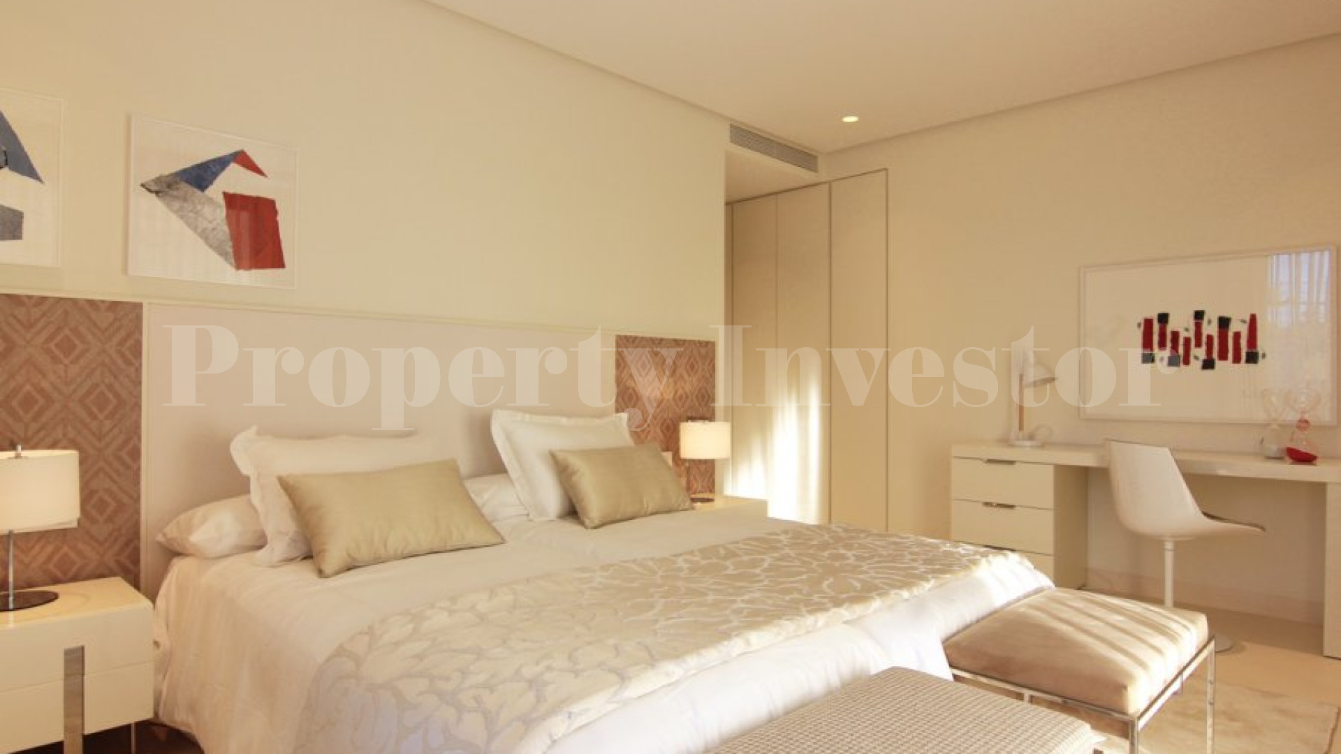 Продаётся красивая дизайнерская вилла с 4 спальнями в Нуэва Андалусия, Марбелья