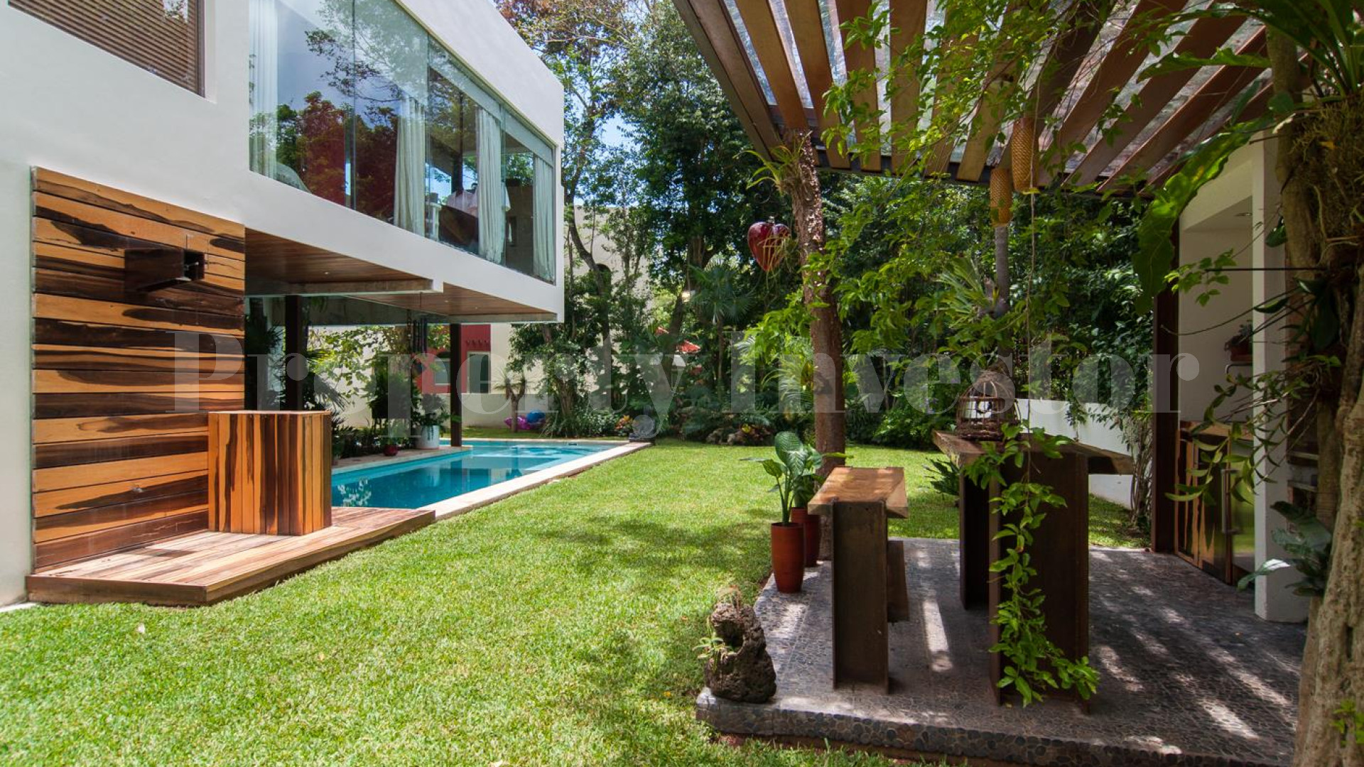 Amazing 6 Bedroom Luxury Villa with Rental History & Returns in Playacar, Playa del Carmen