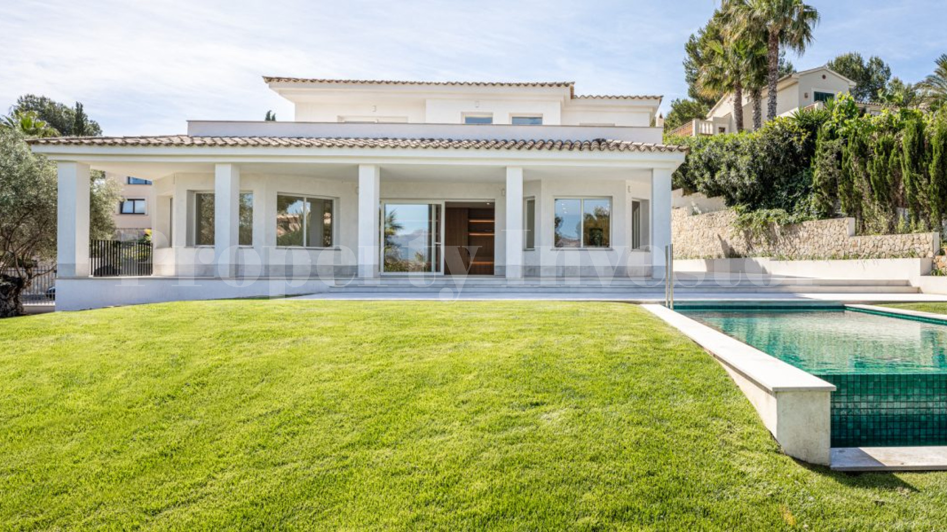 Ультрасовременная вилла с 4 спальнями с видом на море и с элегантным дизайном в Санта Понса
