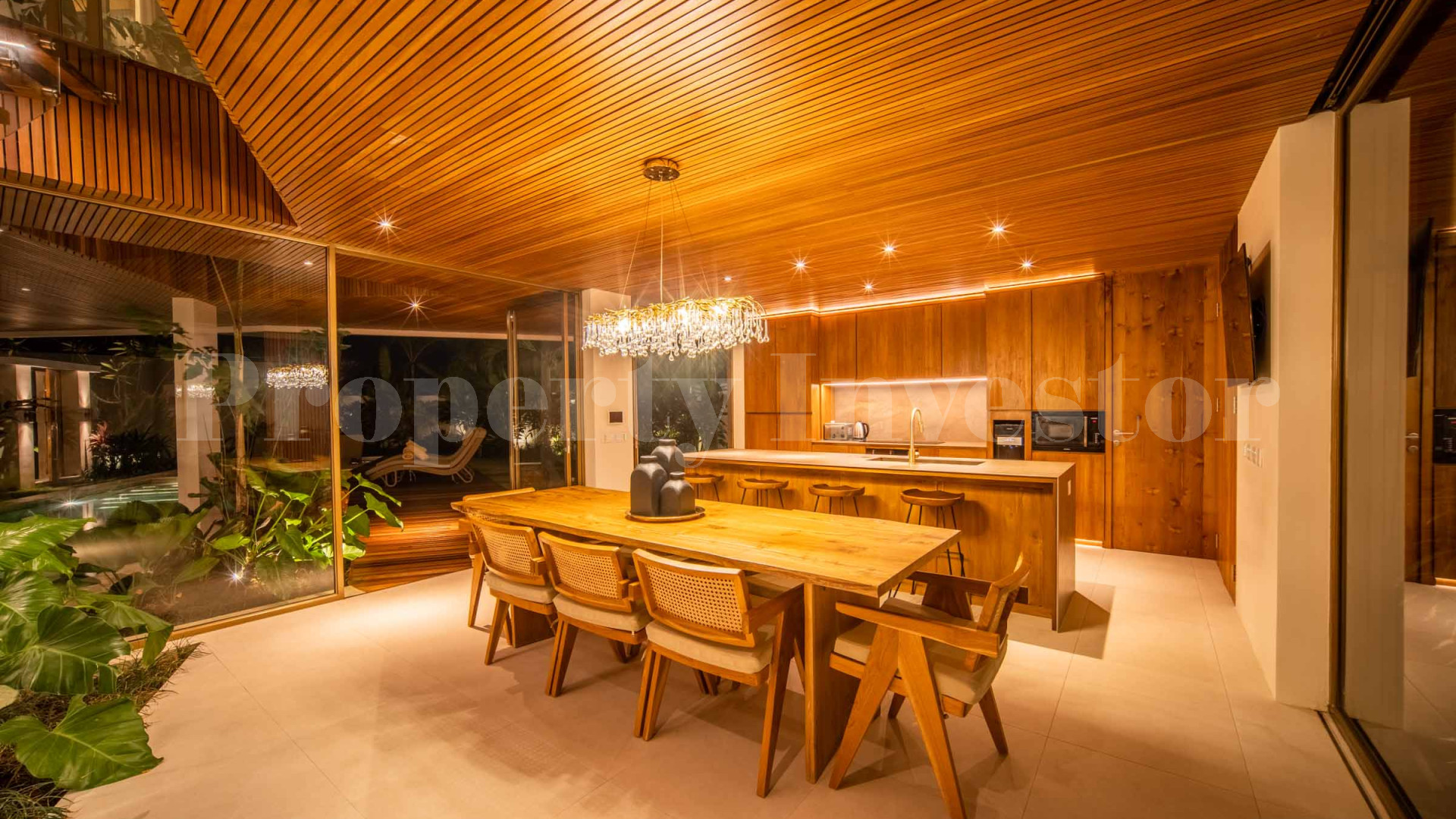 Immaculate 4 Bedroom Ultra-Luxe Villa with High-End Finish for Sale in Canggu Berawa, Bali