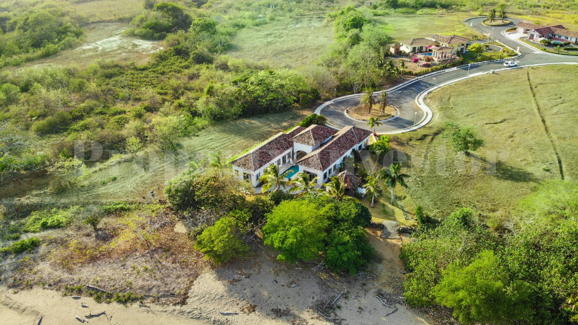 Elegant 4 Bedroom Beachfront Estate for Sale in Pedasi, Panama