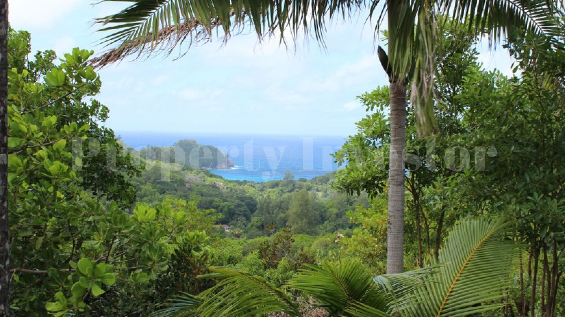 Участок земли 36,8 соток с потрясающим видом на море на о.Ла-Диг, Сейшелы