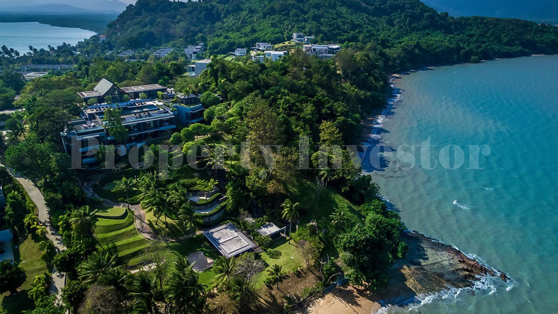 Захватывающая роскошная вилла на 9 спален со своим доступом к пляжу в Кейп Яму, Пхукет