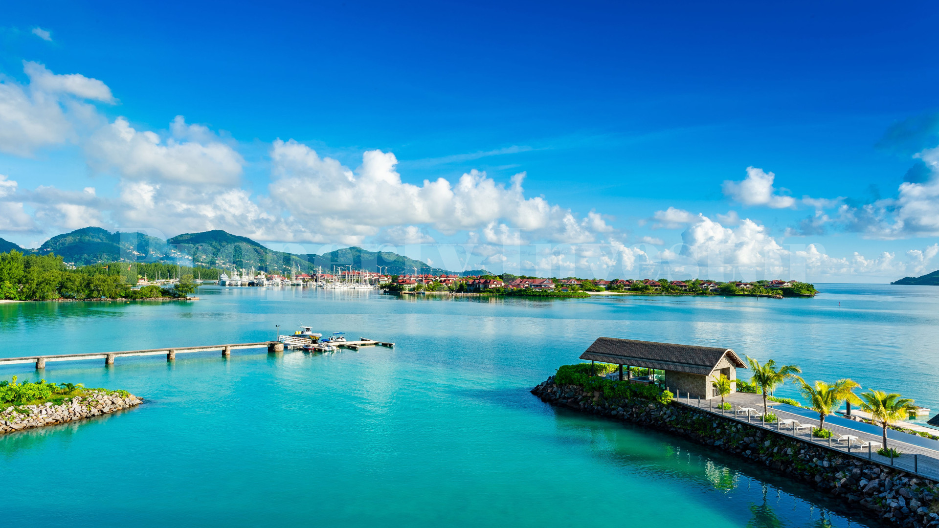 Exclusive 4 Bedroom Luxury Beachfront Penthouse with Bespoke Design for Sale in Seychelles (Penthouse С)