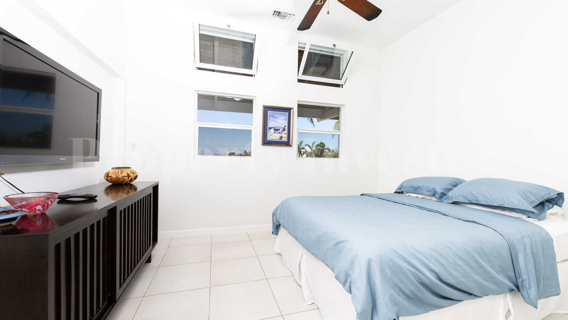 Cozy 4 Bedroom Luxury Hillside Villa in Leeward, Turks & Caicos