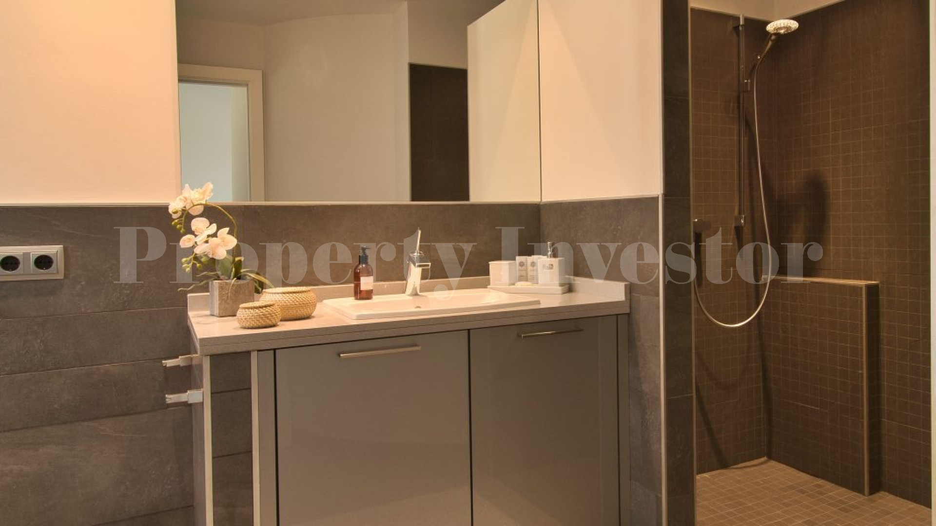 Elegant 4 Bedroom Villa in Nova Santa Ponsa