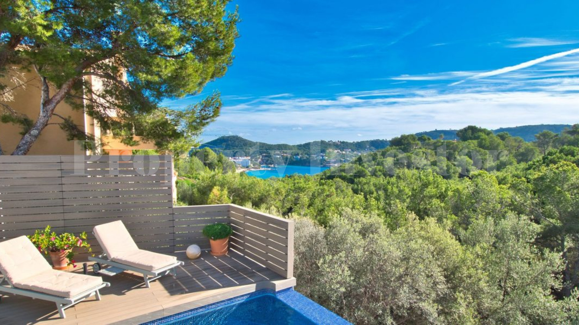 4 Bedroom Mediterranean Sea View Villa in Camp de Mar