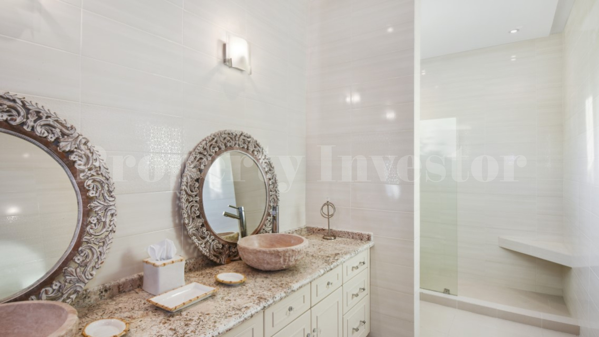 Elegant 4 Bedroom Beachfront Estate for Sale in Pedasi, Panama