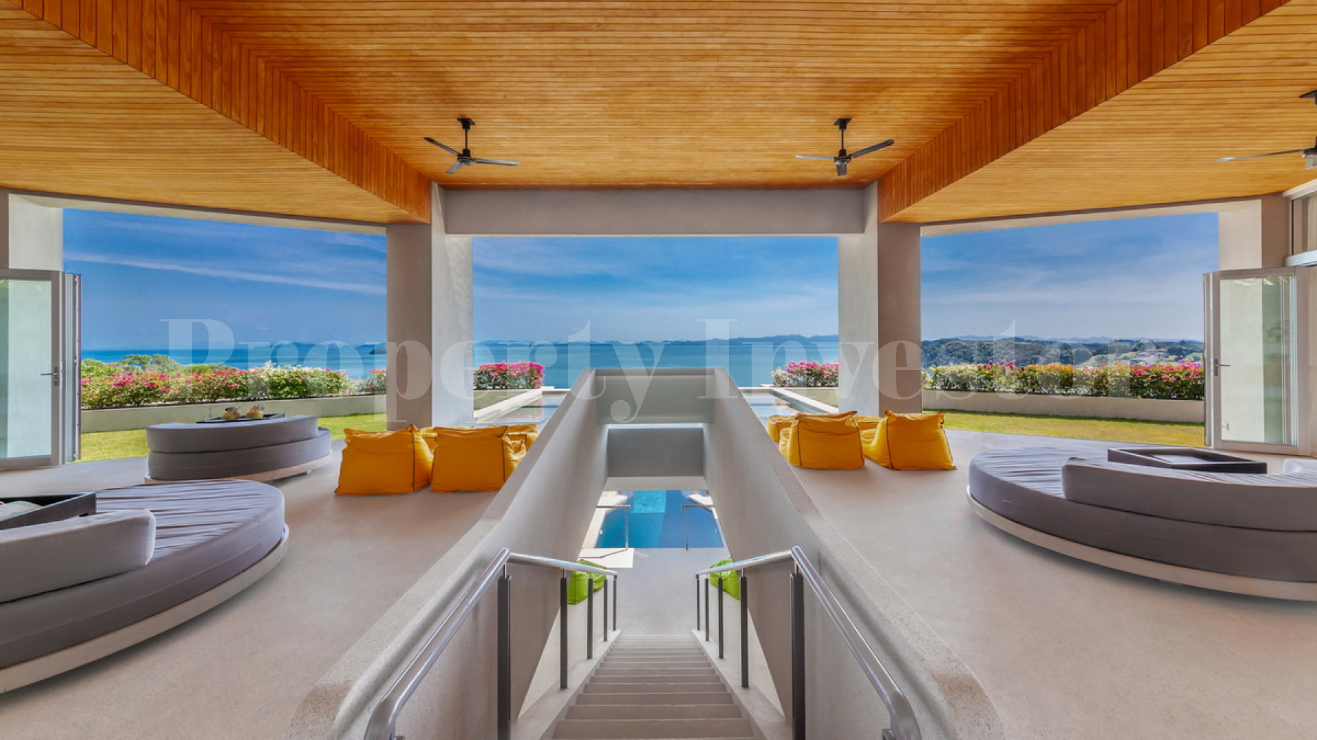 Неповторимая роскошная современная дизайнерская вилла в минималистическом стиле на 5 спален с изумительным выступающим инфинити бассейном на Пхукете