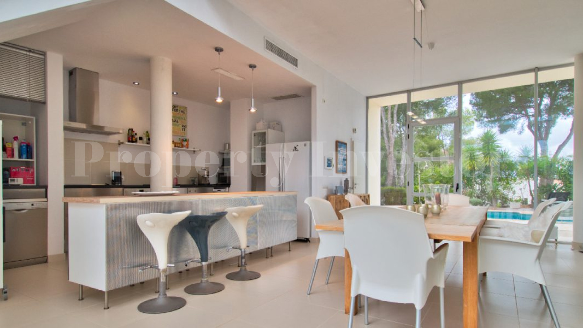 Stylish 4 Bedroom Modern Sea View Villa in Santa Ponsa