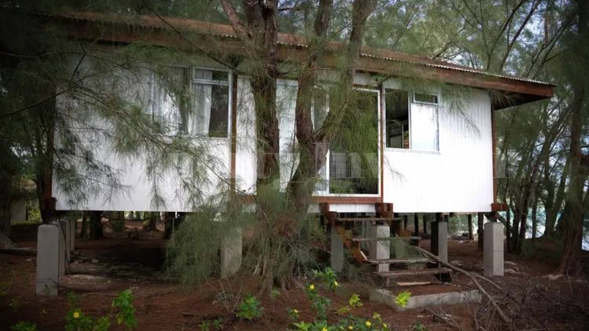 Turnkey 4544 m² Private Island Retreat for Sale in Bora Bora, French Polynesia