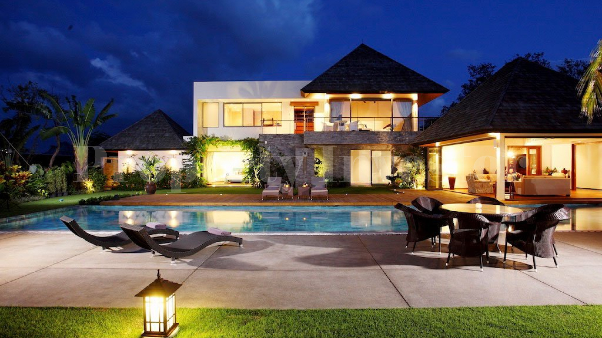 5 Bedroom Luxury Hillside Villa in Layan