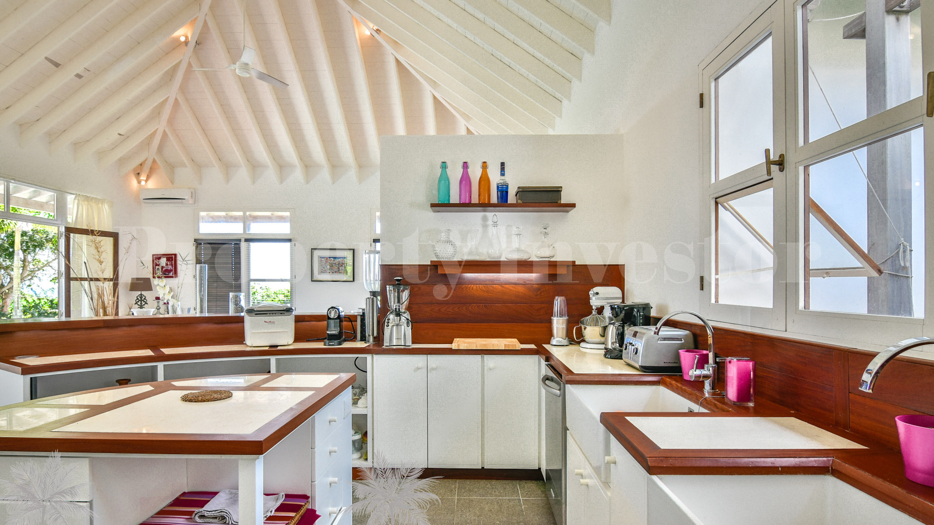 Breathtaking 5 Bedroom Tropical Luxury Designer Estate for Sale in Pedasi, Panama