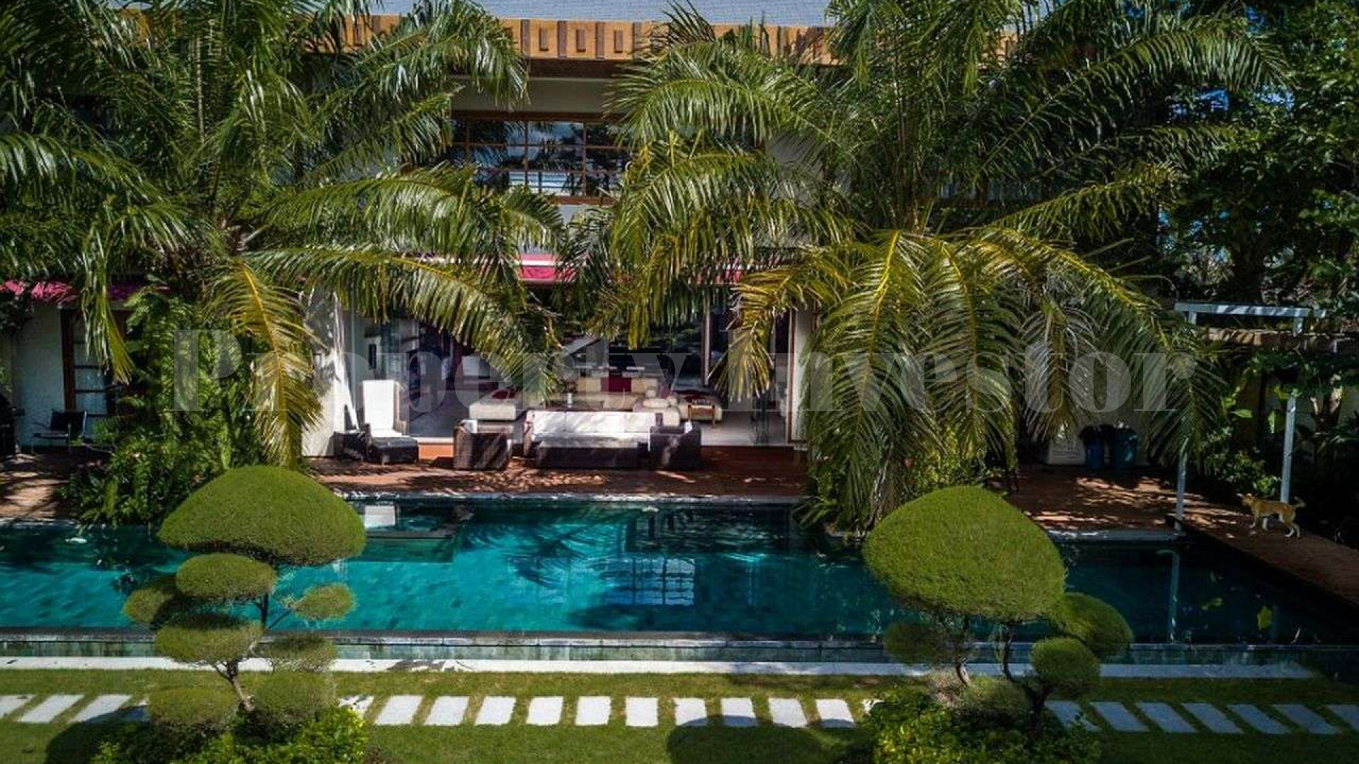 Prestigious 4 Bedroom Luxury Designer Villa for Sale in Umalas, Bali